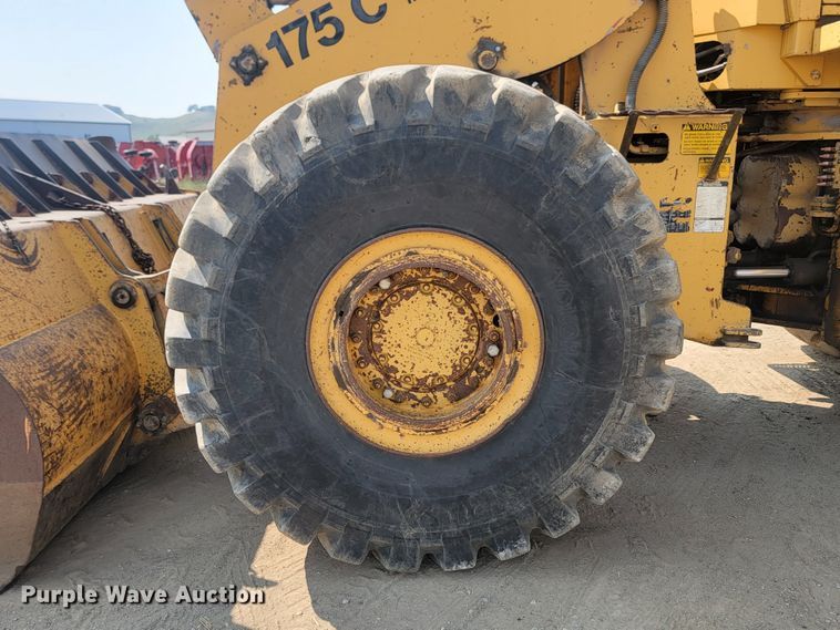 image for item LQ9258 1984 Clark 175C  wheel loader