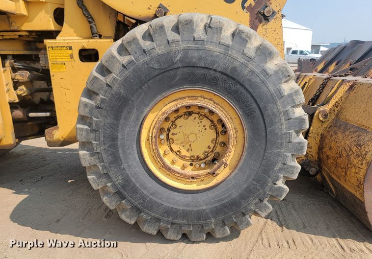 image for item LQ9258 1984 Clark 175C  wheel loader