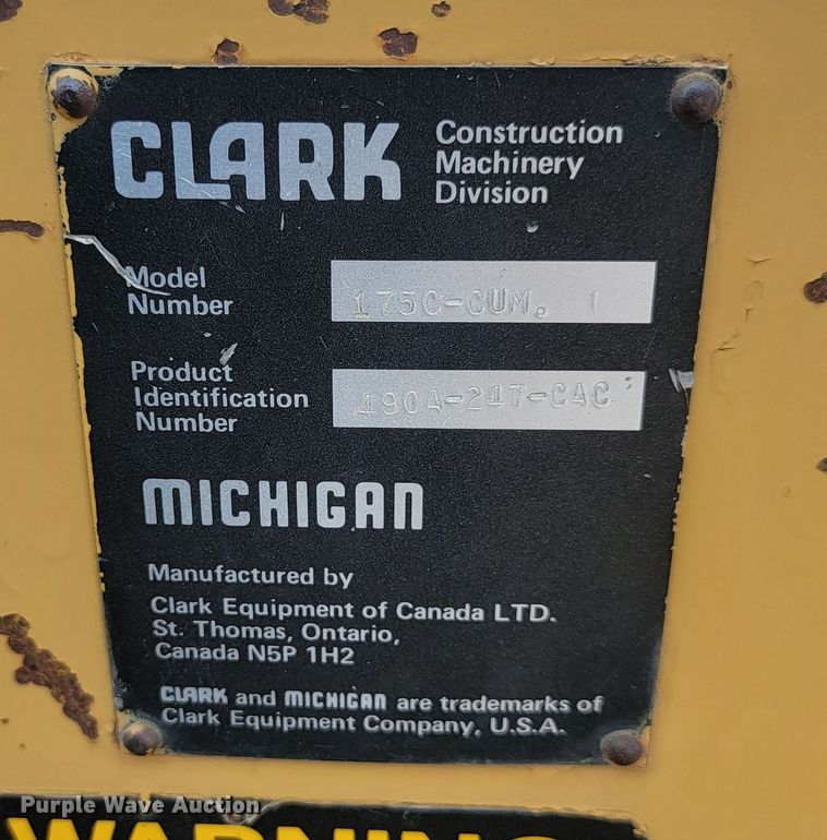 image for item LQ9258 1984 Clark 175C  wheel loader