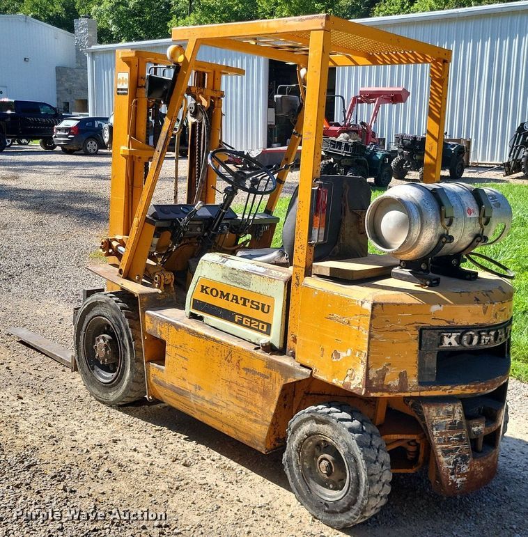 image for item LS9664 Komatsu FG20-8  forklift