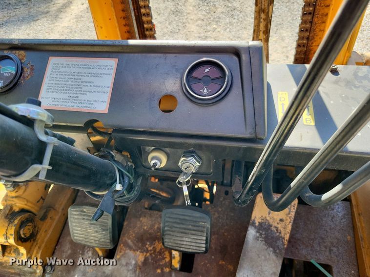 image for item LS9664 Komatsu FG20-8  forklift