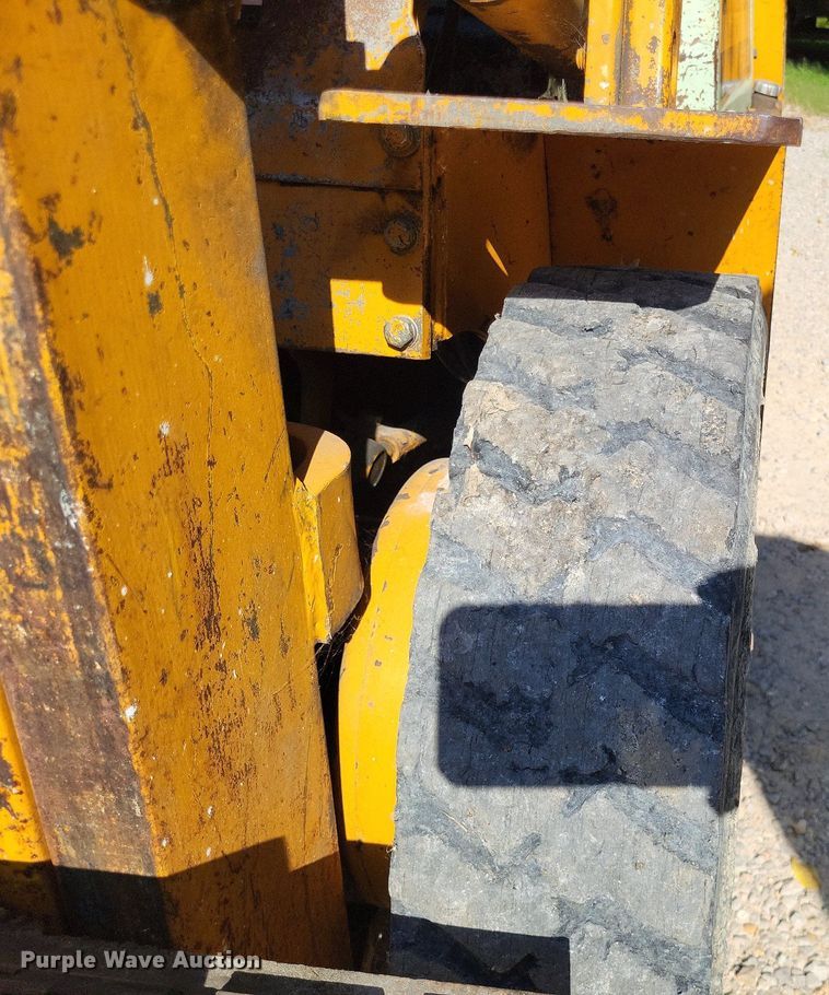 image for item LS9664 Komatsu FG20-8  forklift