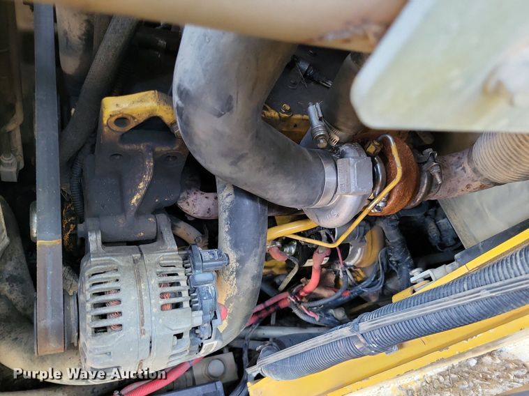 image for item LS9666 2011 John Deere 333D  tracked skid steer loader