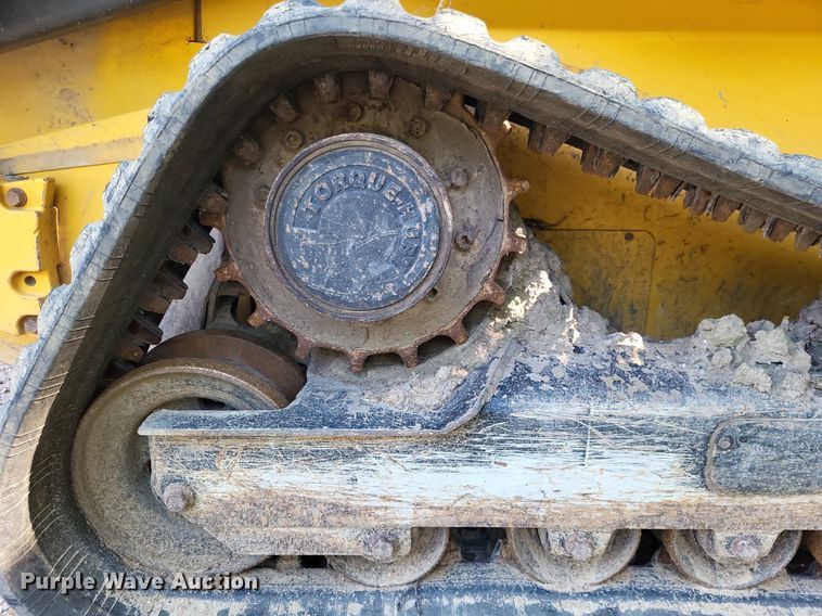 image for item LS9666 2011 John Deere 333D  tracked skid steer loader