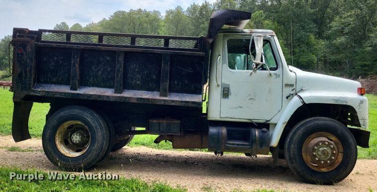 image for item LS9680 1988 International 1954  dump truck