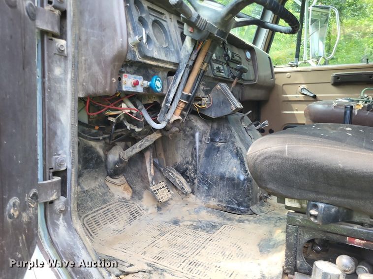 image for item LS9680 1988 International 1954  dump truck