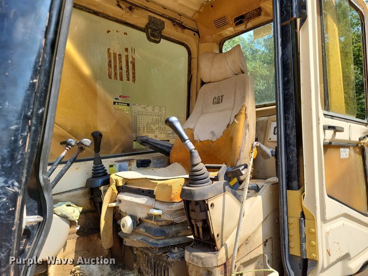 image for item LS9681 1994 Caterpillar 322L  excavator