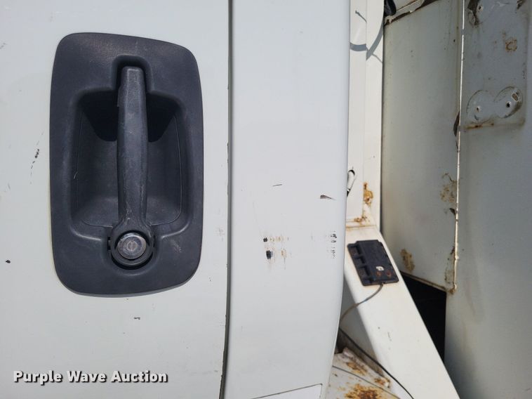 image for item LS9688 2008 International Work Star 7300  bucket truck