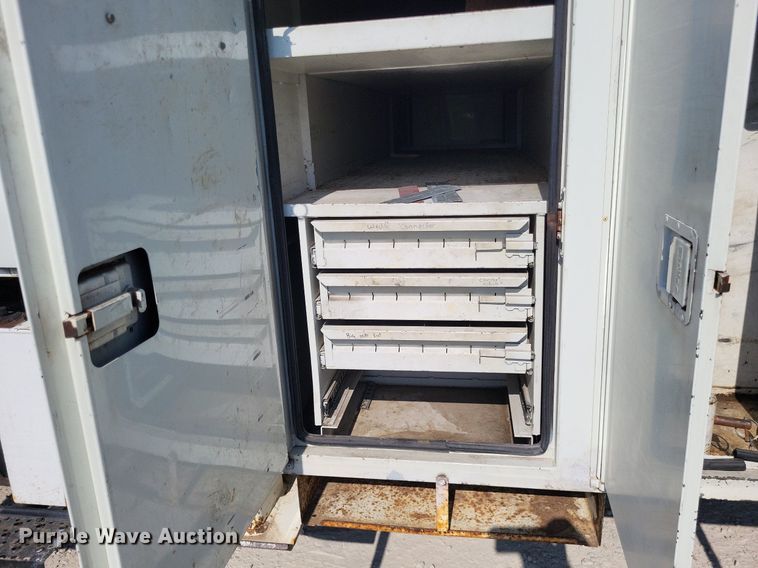 image for item LS9688 2008 International Work Star 7300  bucket truck