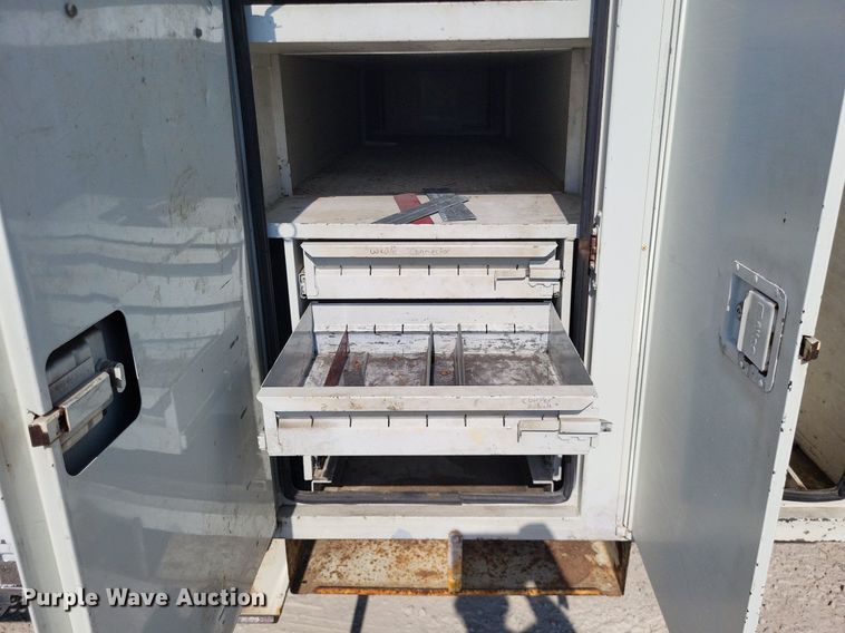 image for item LS9688 2008 International Work Star 7300  bucket truck