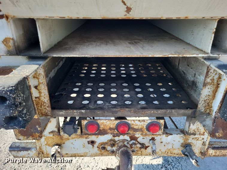 image for item LS9688 2008 International Work Star 7300  bucket truck