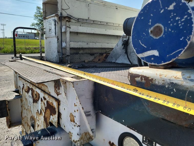 image for item LS9688 2008 International Work Star 7300  bucket truck