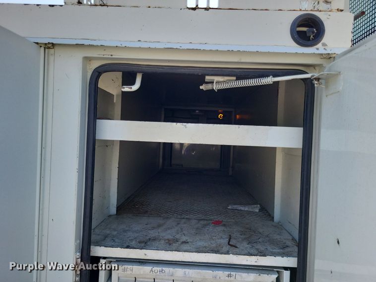 image for item LS9688 2008 International Work Star 7300  bucket truck