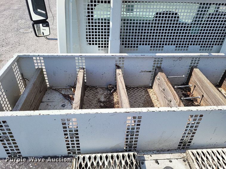 image for item LS9688 2008 International Work Star 7300  bucket truck