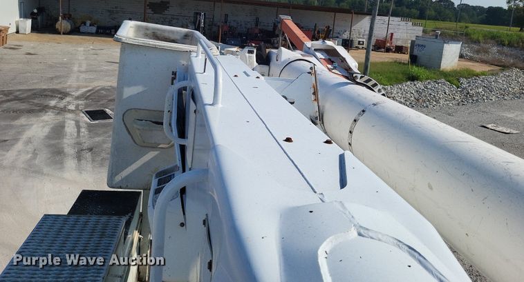 image for item LS9688 2008 International Work Star 7300  bucket truck