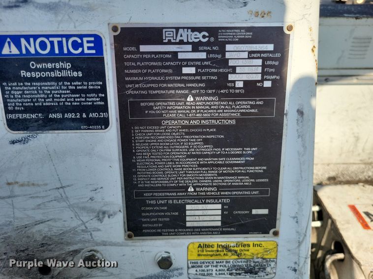 image for item LS9688 2008 International Work Star 7300  bucket truck