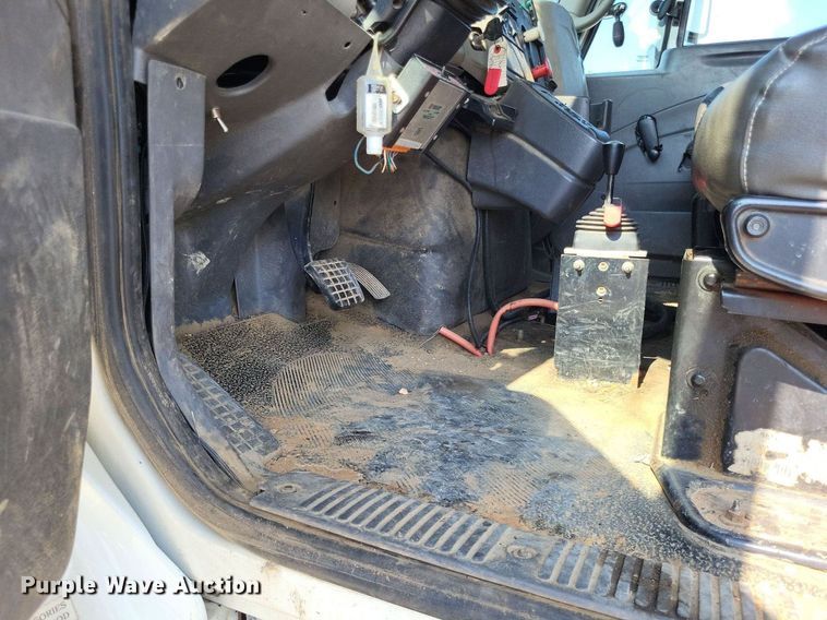 image for item LS9688 2008 International Work Star 7300  bucket truck