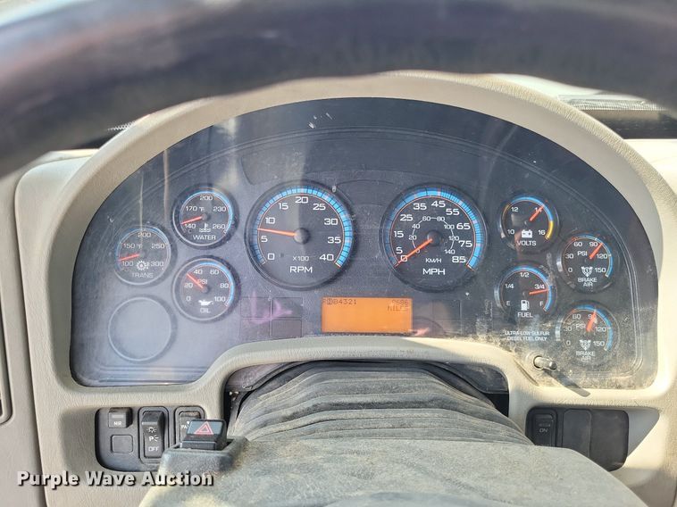 image for item LS9688 2008 International Work Star 7300  bucket truck