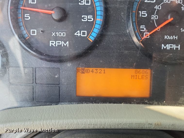 image for item LS9688 2008 International Work Star 7300  bucket truck