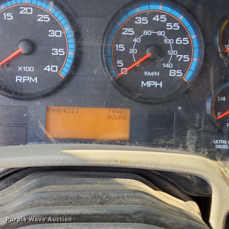 image for item LS9688 2008 International Work Star 7300  bucket truck