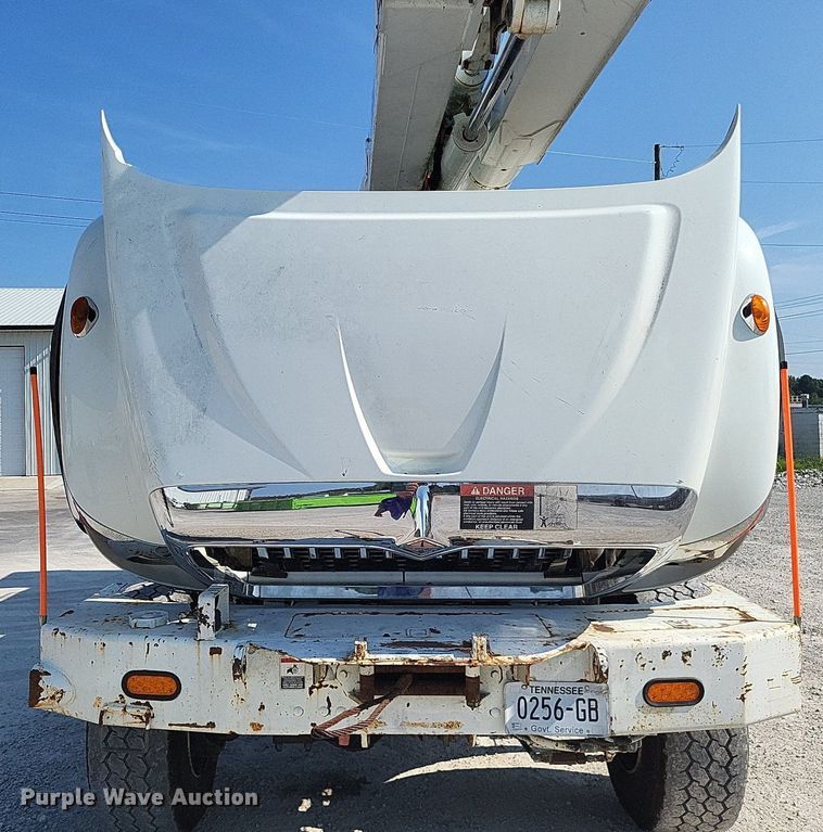 image for item LS9688 2008 International Work Star 7300  bucket truck