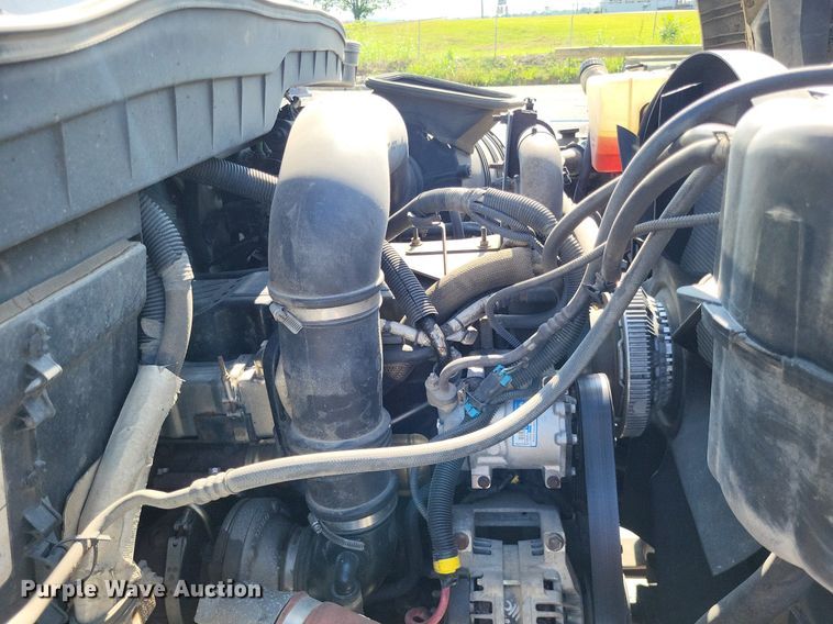 image for item LS9688 2008 International Work Star 7300  bucket truck