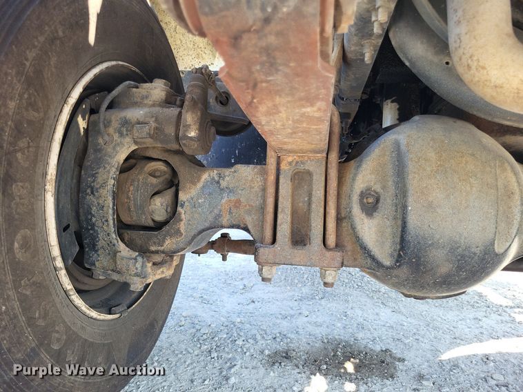 image for item LS9688 2008 International Work Star 7300  bucket truck