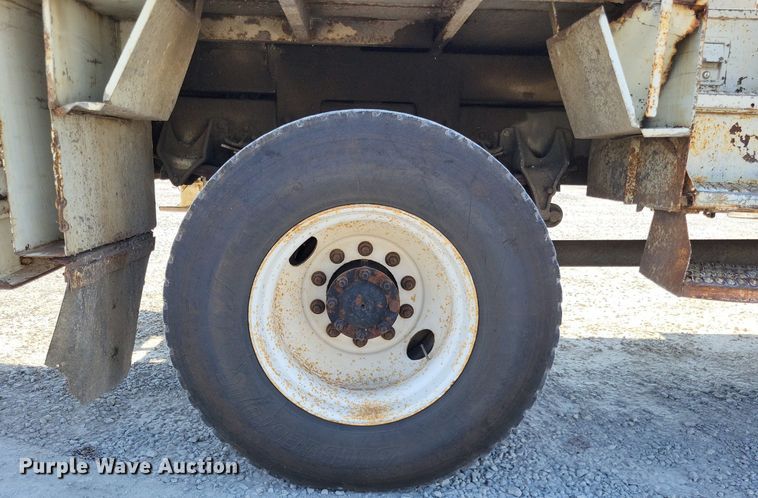 image for item LS9688 2008 International Work Star 7300  bucket truck