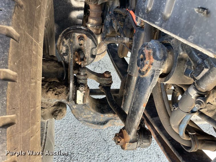 image for item LV9789 2016 International 7600  vacuum truck