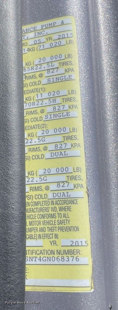 image for item LV9789 2016 International 7600  vacuum truck