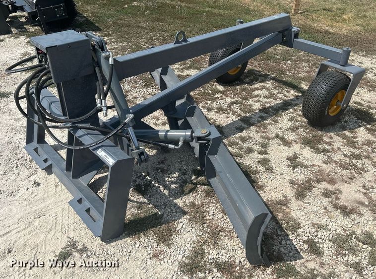 image for item MD9014 skid steer grader