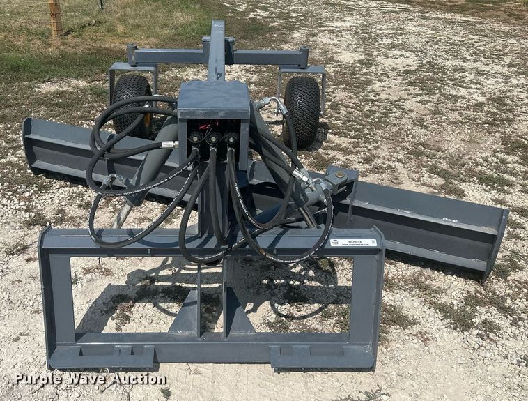 image for item MD9014 skid steer grader