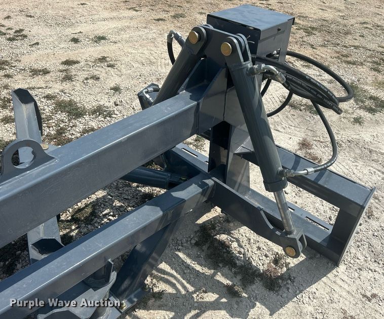 image for item MD9014 skid steer grader