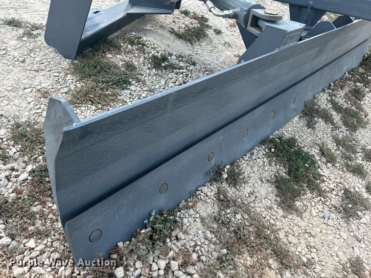 image for item MD9014 skid steer grader