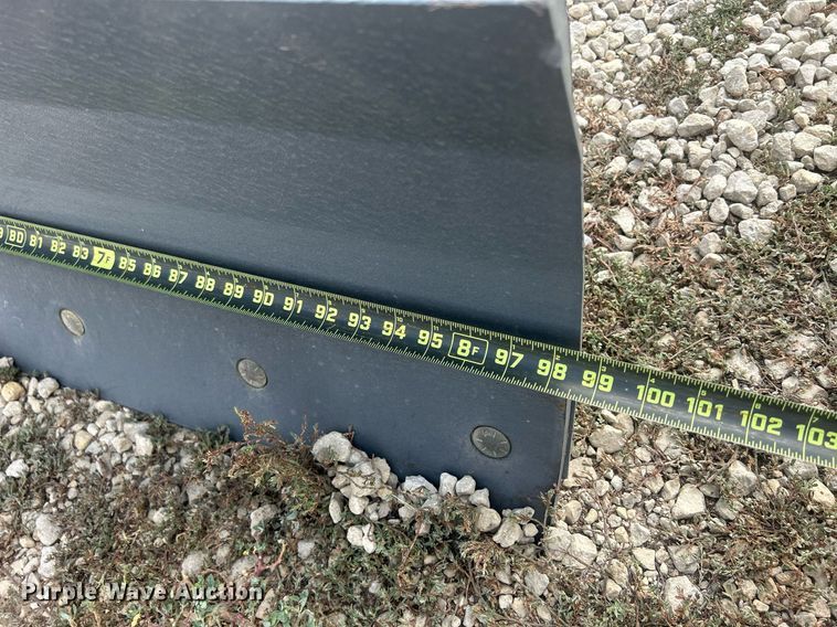 image for item MD9014 skid steer grader