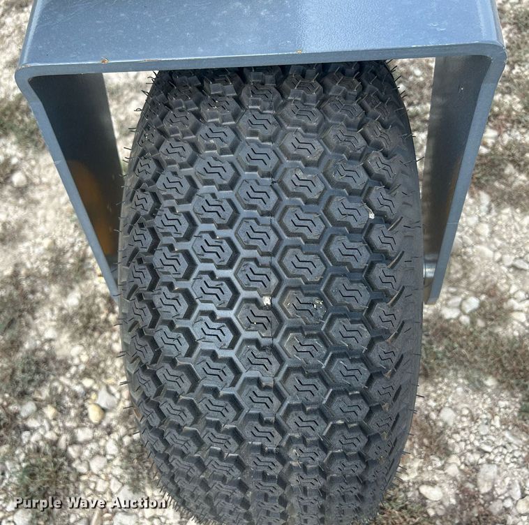 image for item MD9014 skid steer grader