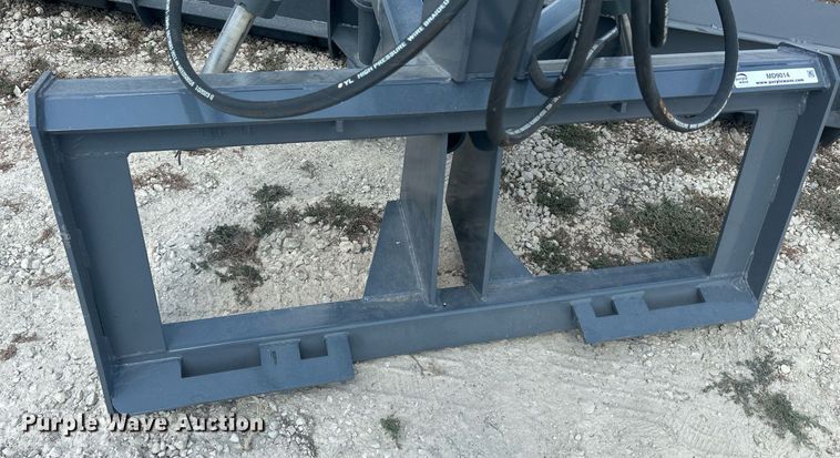 image for item MD9014 skid steer grader
