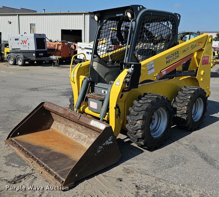 image for item MD9975 2015 Wacker Neuson SW24  skid steer loader