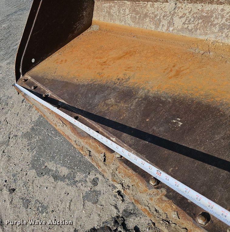 image for item MD9975 2015 Wacker Neuson SW24  skid steer loader