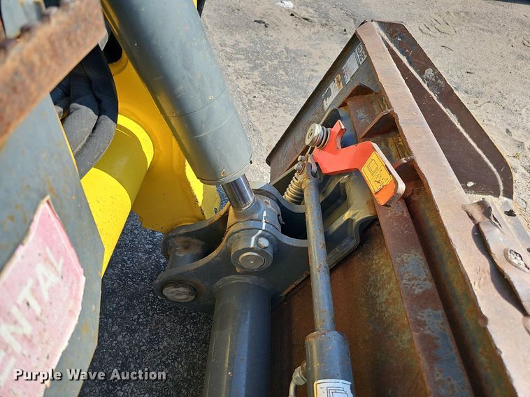 image for item MD9975 2015 Wacker Neuson SW24  skid steer loader