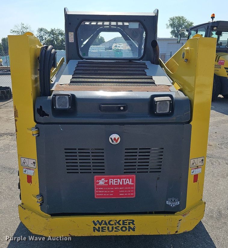 image for item MD9975 2015 Wacker Neuson SW24  skid steer loader