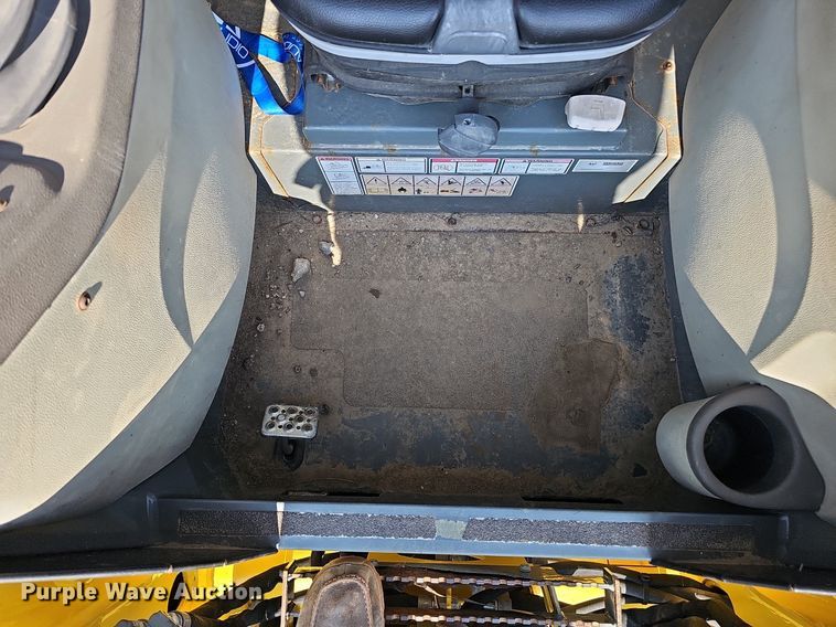 image for item MD9975 2015 Wacker Neuson SW24  skid steer loader