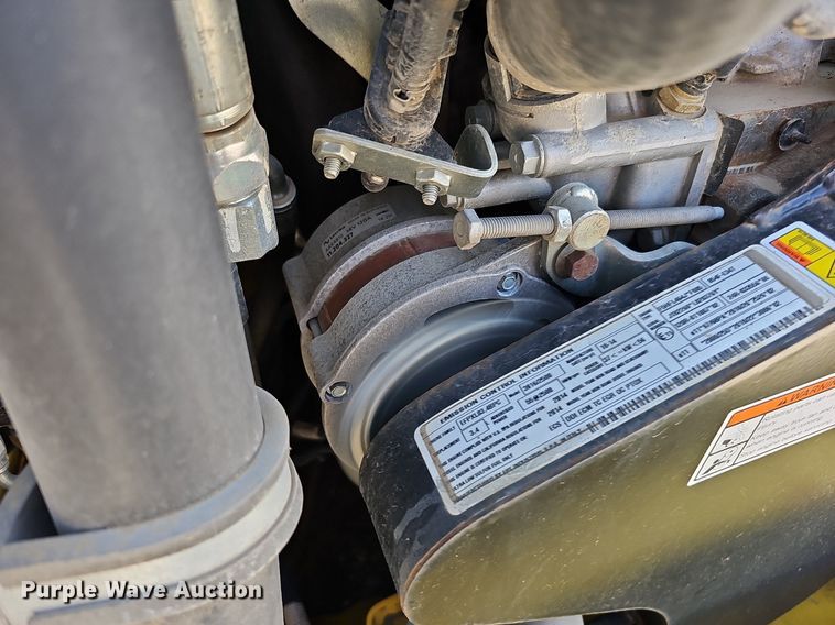 image for item MD9975 2015 Wacker Neuson SW24  skid steer loader