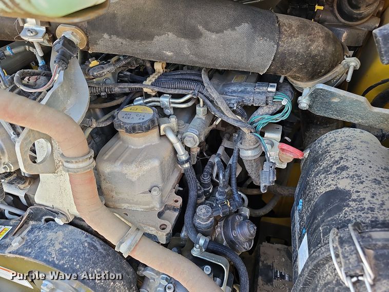 image for item MD9975 2015 Wacker Neuson SW24  skid steer loader