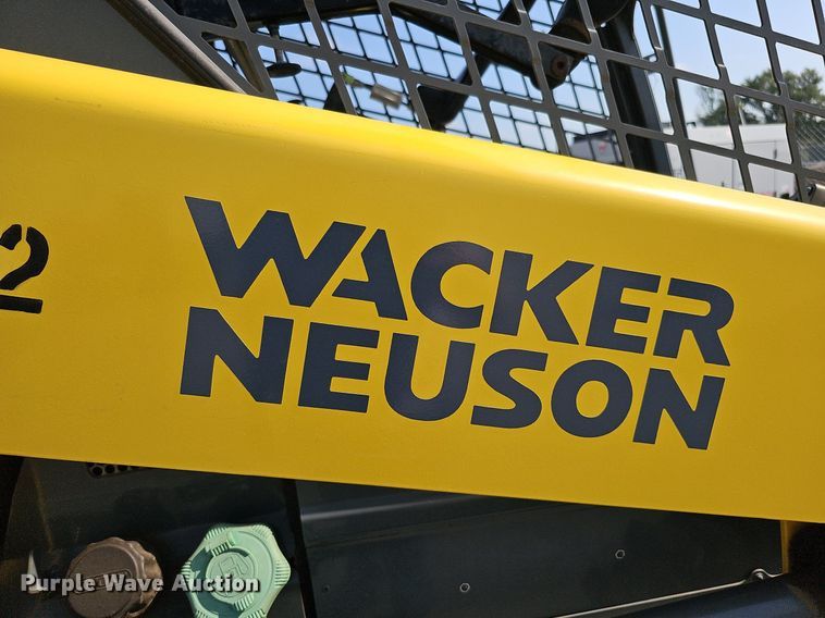 image for item MD9975 2015 Wacker Neuson SW24  skid steer loader