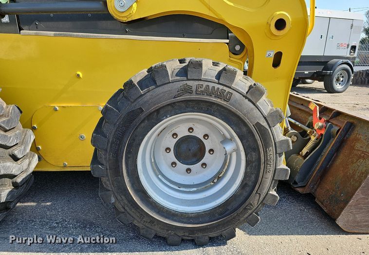 image for item MD9975 2015 Wacker Neuson SW24  skid steer loader