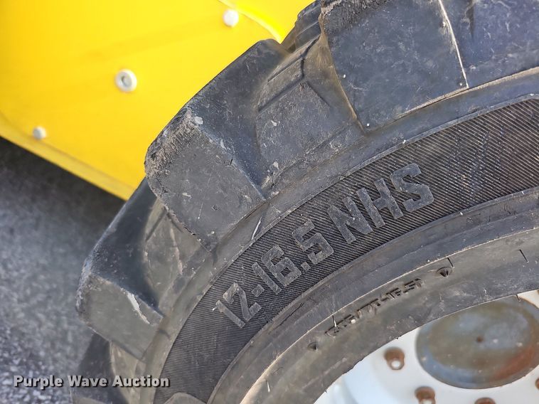 image for item MD9975 2015 Wacker Neuson SW24  skid steer loader