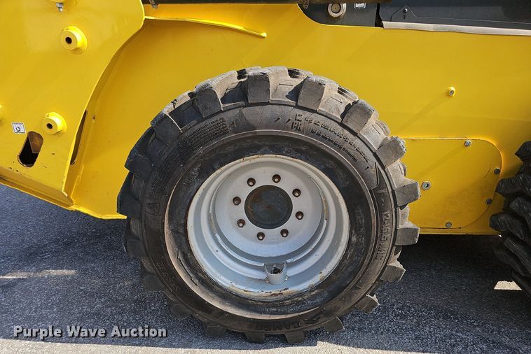 image for item MD9975 2015 Wacker Neuson SW24  skid steer loader