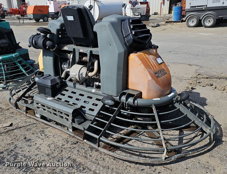 image for item MD9976 2016 Wacker Neuson CRT60-74L  power trowel