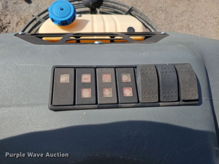 image for item MD9976 2016 Wacker Neuson CRT60-74L  power trowel